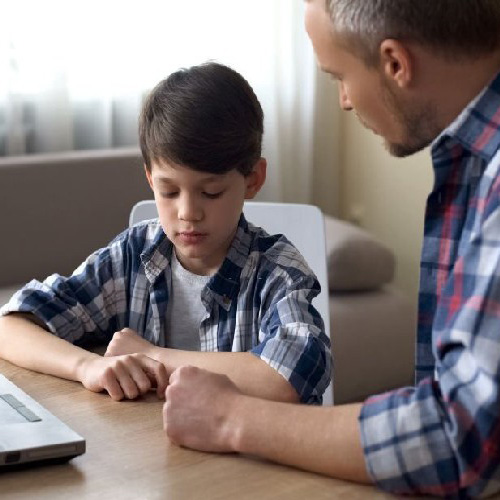 چگونه با کج خلقی کودکان مقابله کنیم؟